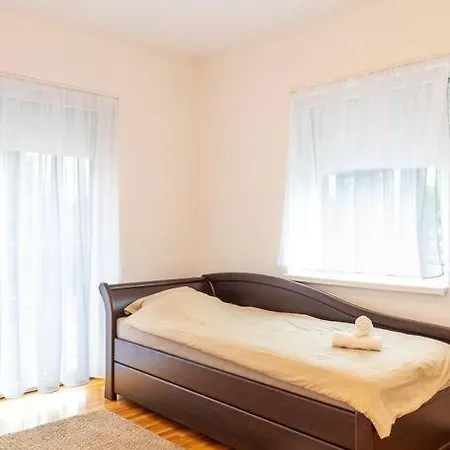 Royalux Zemun Residences * Belgrade